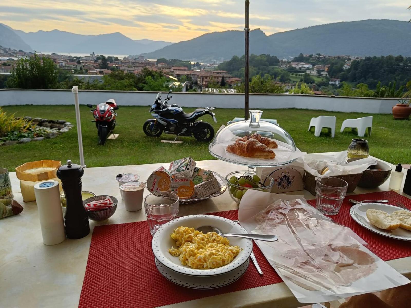B&B La Fenice Sul Lago Villongo SantʼAlessandro Kültér fotó